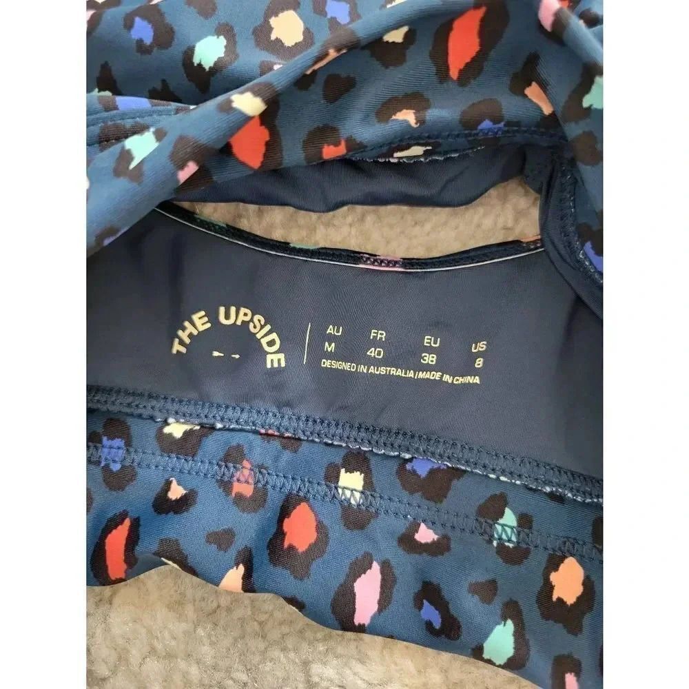 The Upside Leopard-Printperformance Top 8 Nwot - image 4